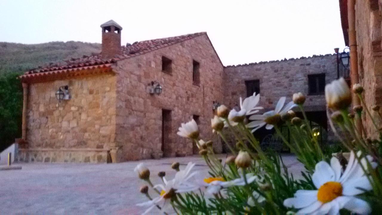 Masseria Rocca Di Gonato Castelbuono  Eksteriør bilde